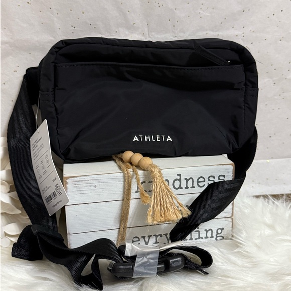 Athleta Handbags - Athleta Black Crossbody Bag